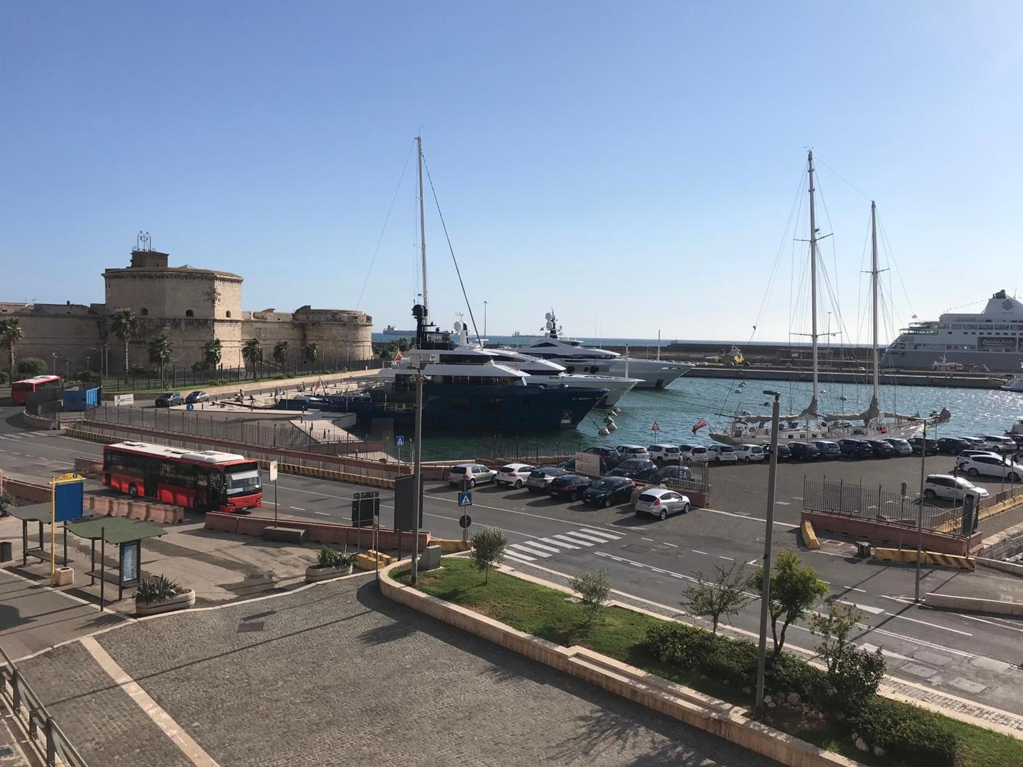 Sweet Dreams Hotell Civitavecchia Eksteriør bilde